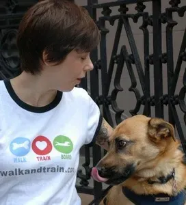 ללקק שפתיים של כלב (או ליקוק האף או לחיצת הלשון)